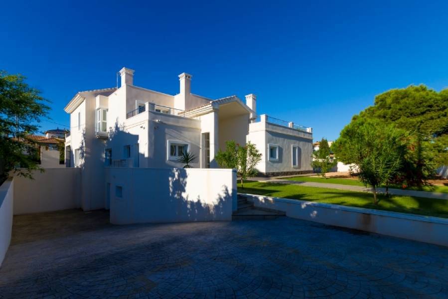 Villa In Cabo Roig, Orihuela Costa