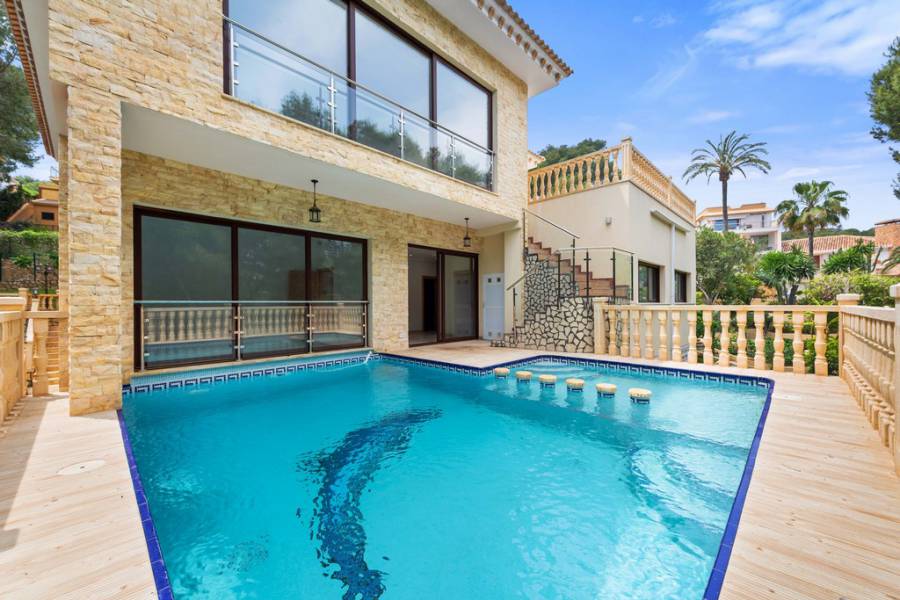 Luxury Villa “Cascades” with private pool, in Dehesa de Campoamor