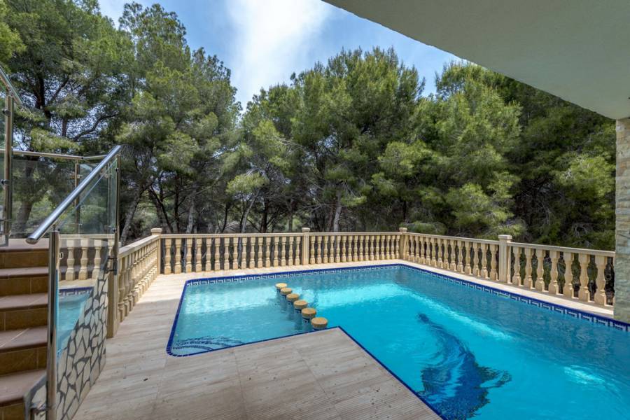 Villa di lusso "Cascate" con piscina privata, a Dehesa de Campoamor